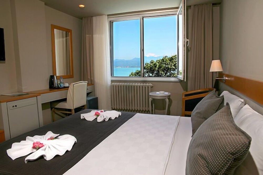 Baliktasi Hotel 24/50
