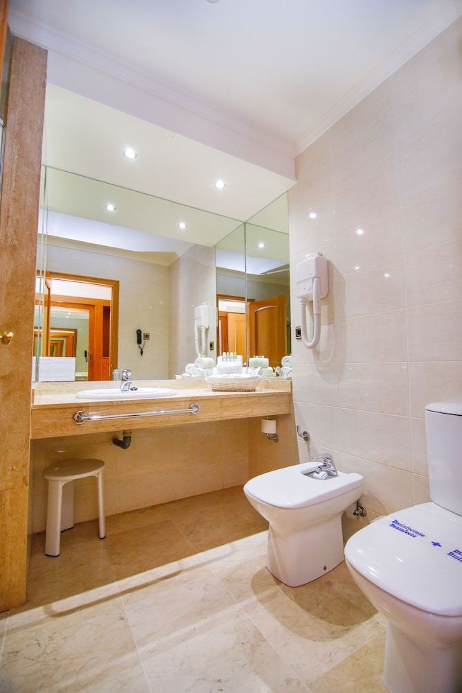 Hotel Mainake Sl 7/60