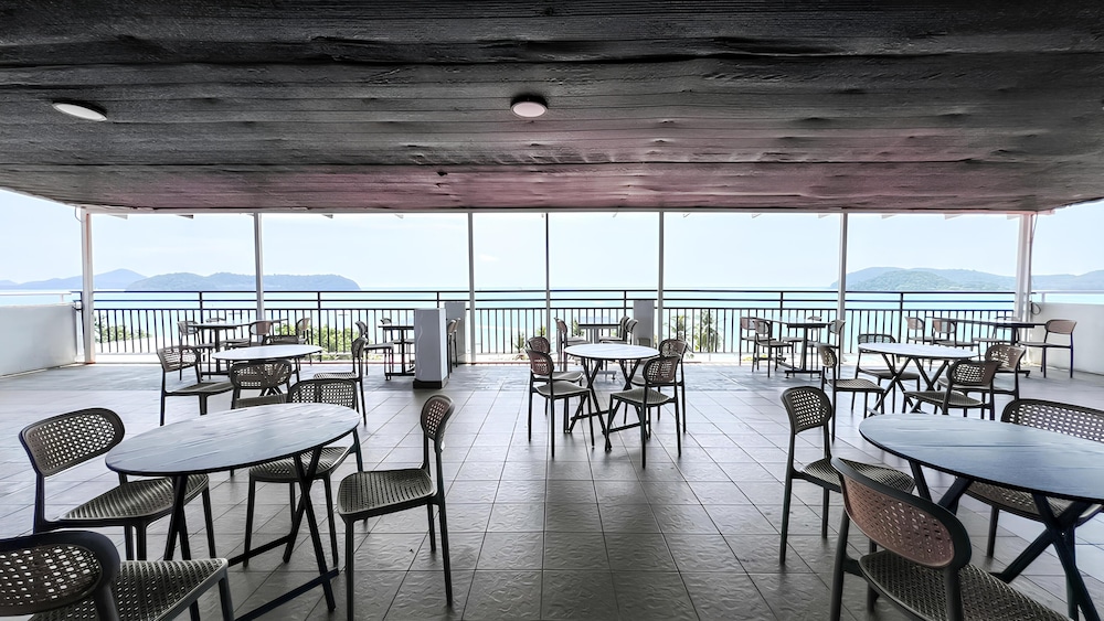 Royal Agate Beach Resort 49/64