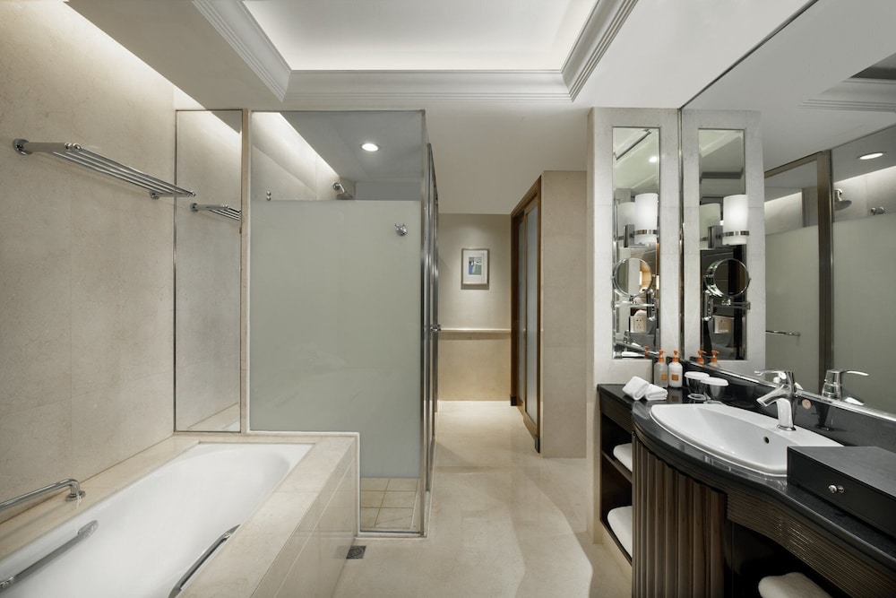 Crowne Plaza Nanchang Riverside 50/50