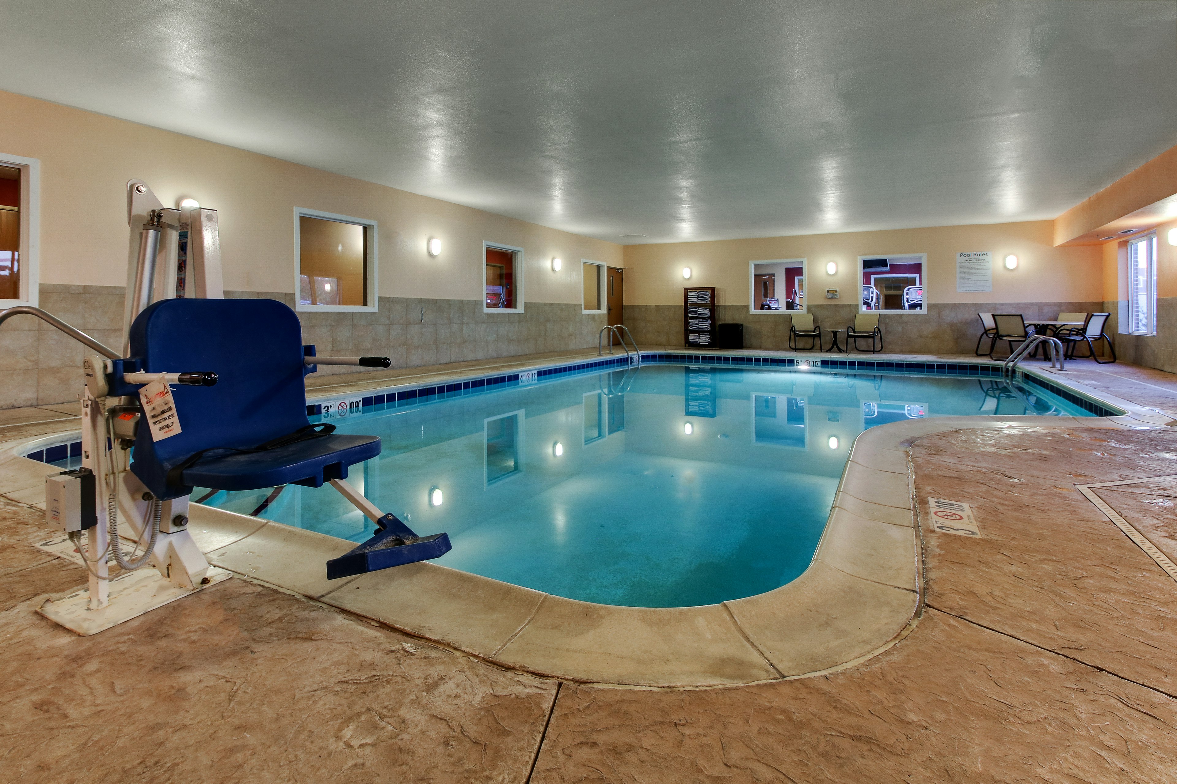 Holiday Inn Express Hotel And Suites Lancaster Lititz 42/73