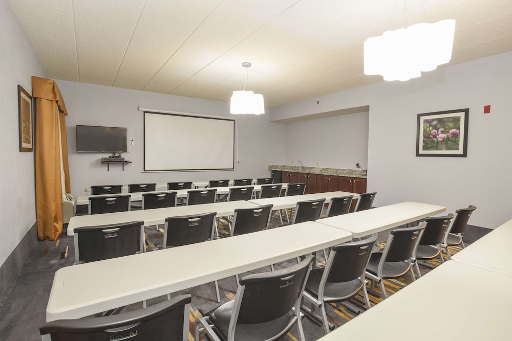 Hampton Inn Cincinnati Eastgat 35/36
