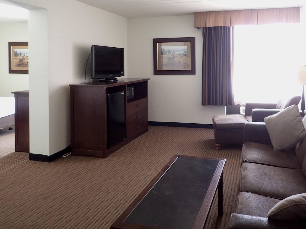 Ramkota Hotel And Conference Center 33/64