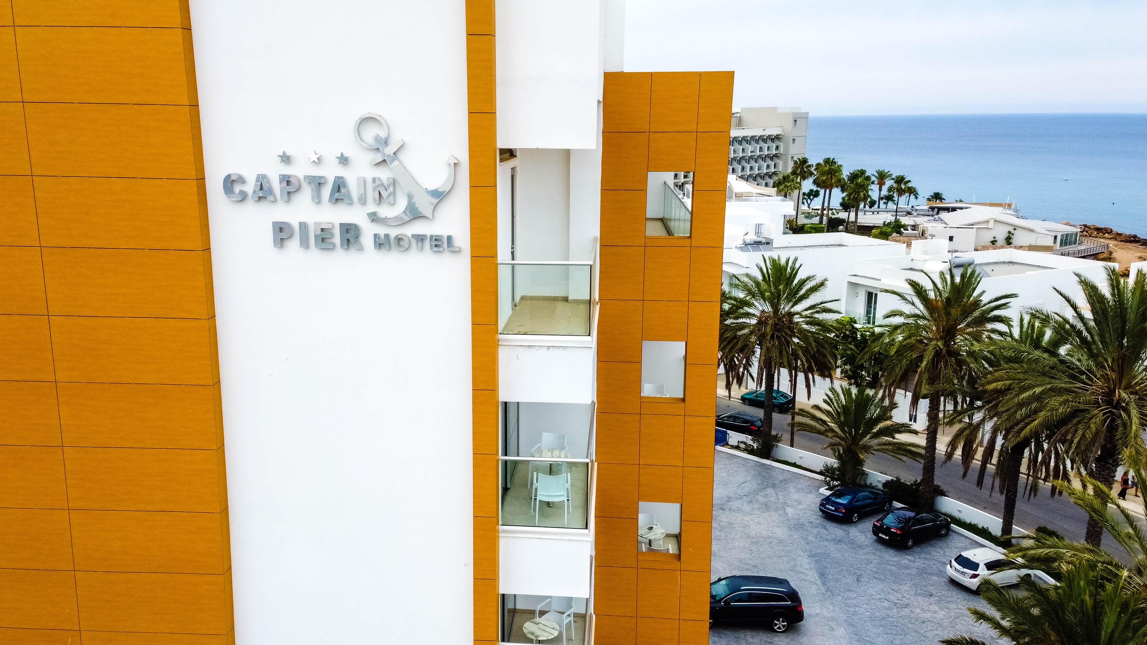 Captain Pier Hotel 26/27