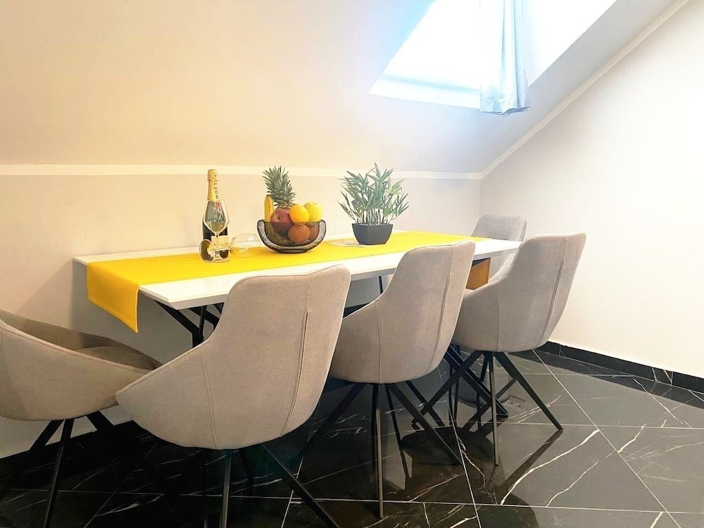 D & Sons Apartments 36/50