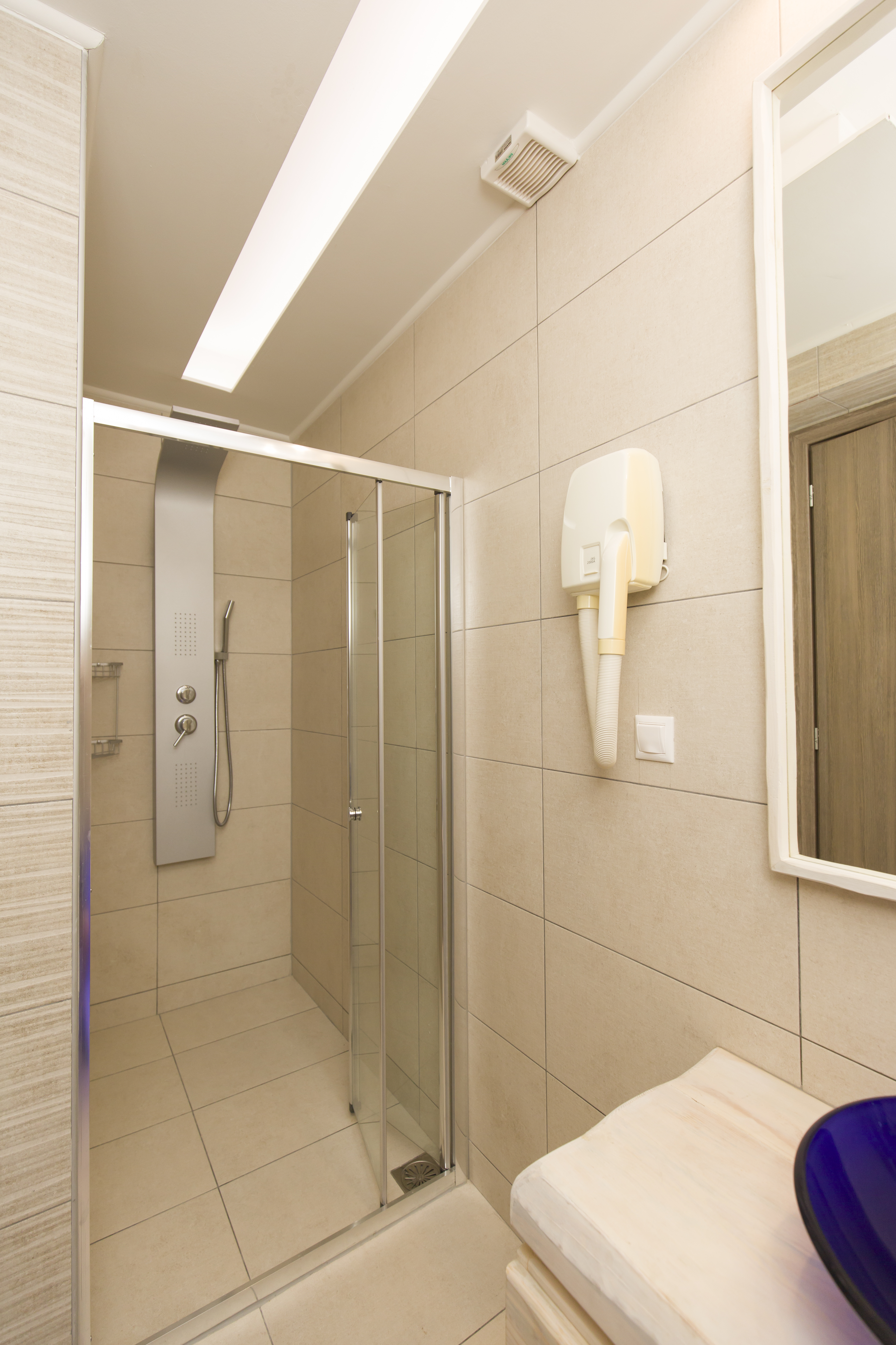 Anthemis Hotel Apartments 77/80