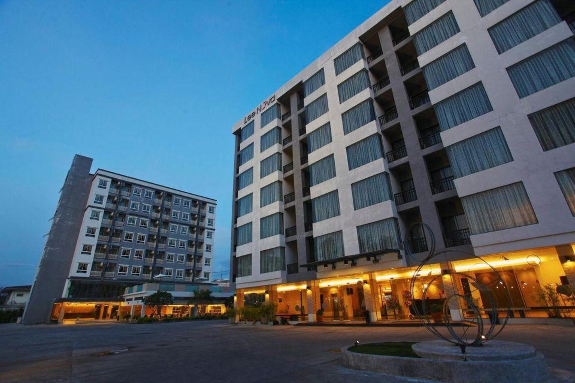 Leenova Hotel 13/50