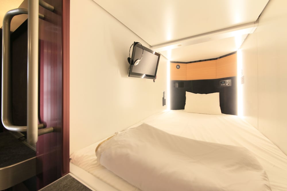 Ueno Station Hostel Oriental 1 9/50