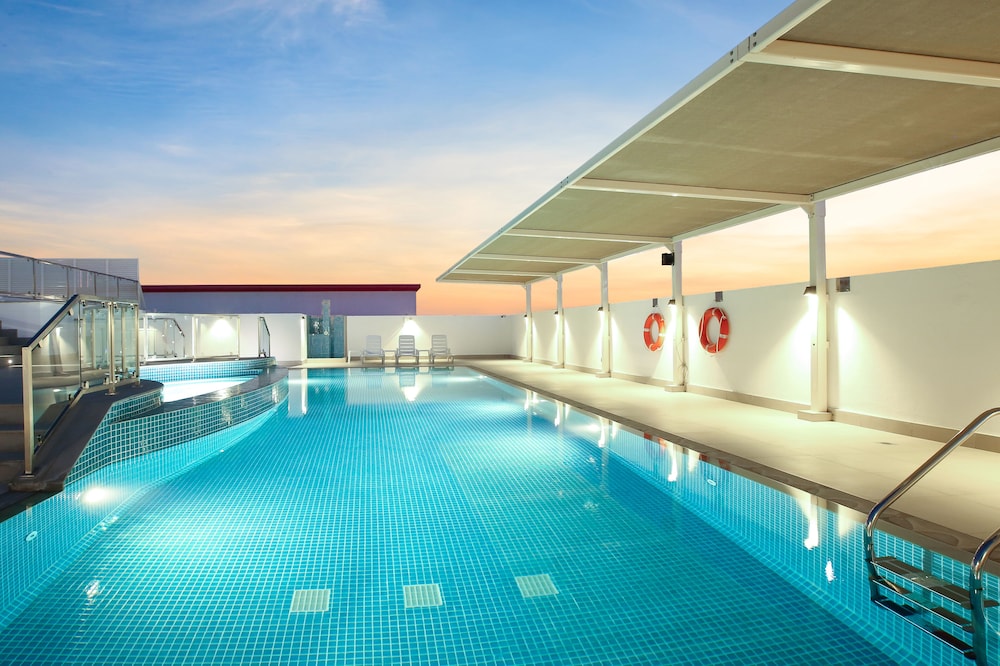 Sitara Hotel Apartment L.L.C 25/51