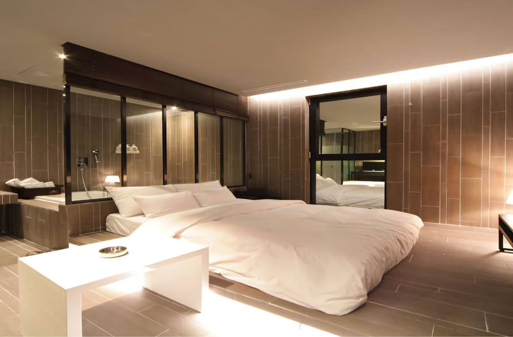 Hotel Star The Masterpiece Suite 4/28
