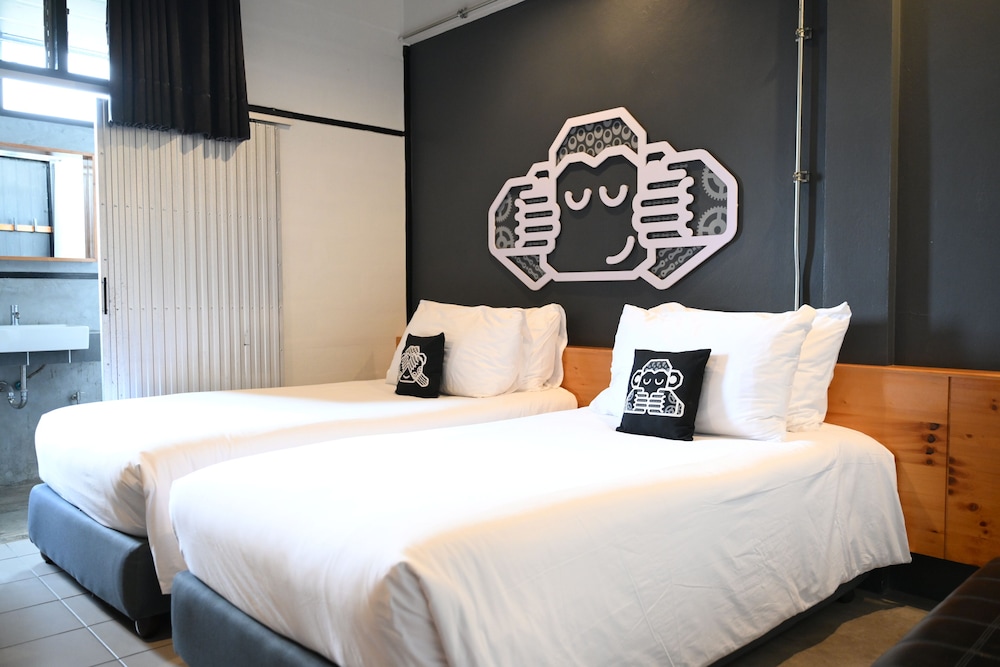 Blu Monkey Hub and Hotel Suratthani 11/50