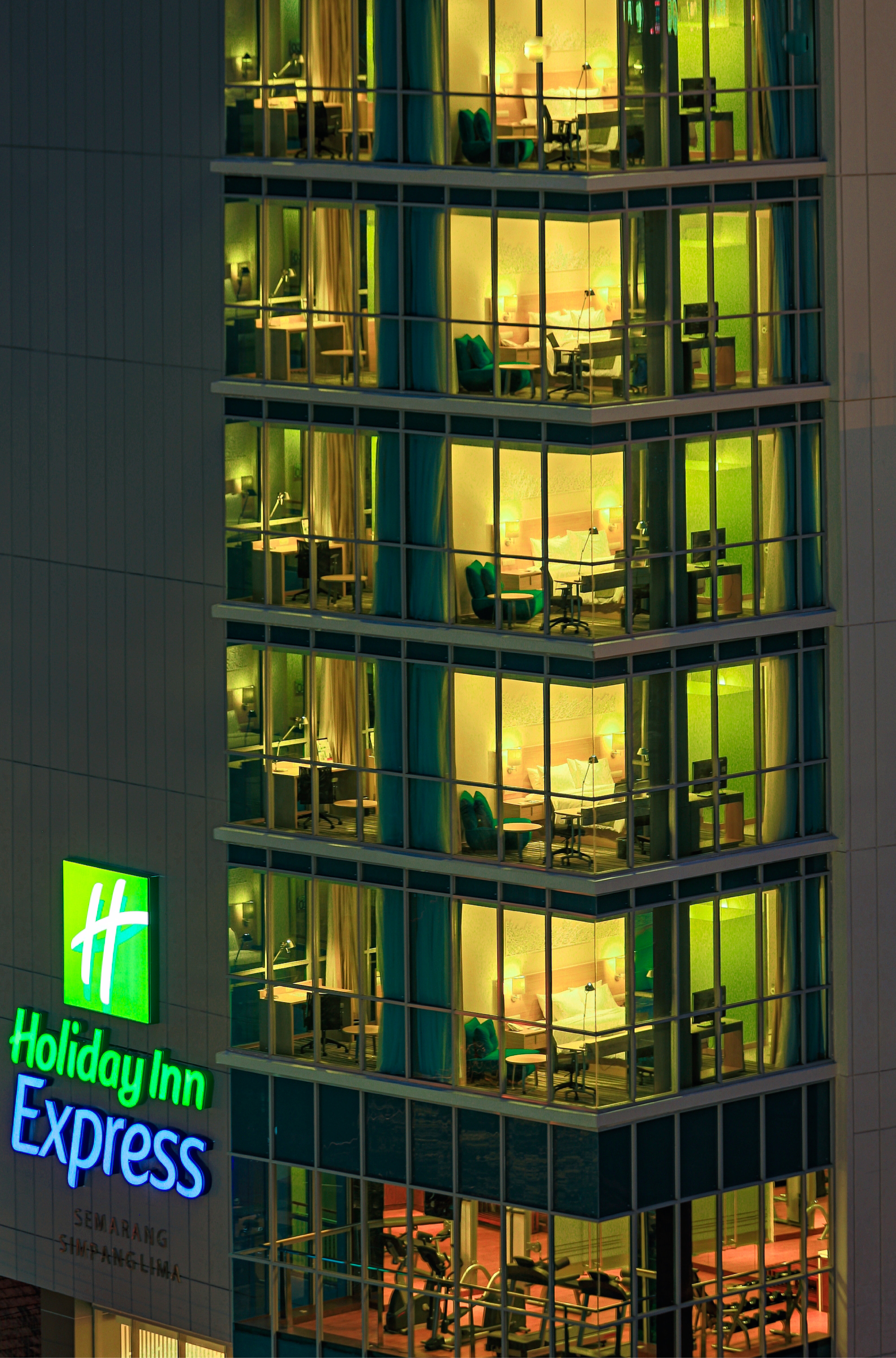 Holiday Inn Express Semarang Simpang Lima 4/29