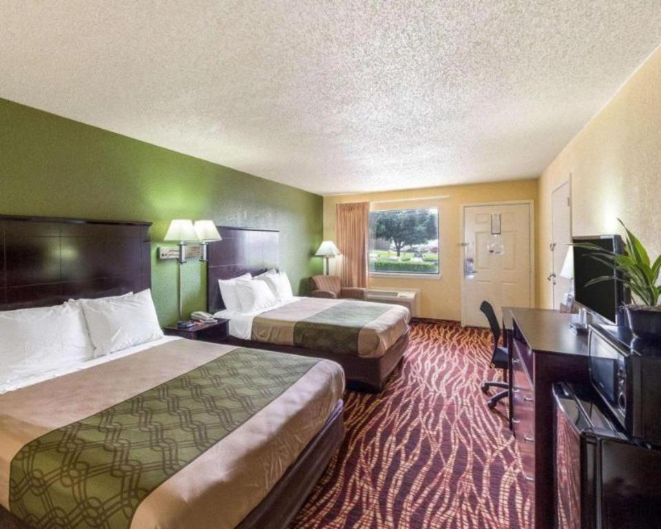 Room, 2 Queen Beds