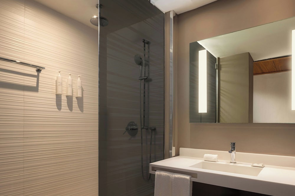 AC Hotel by Marriott Panama City 47/48