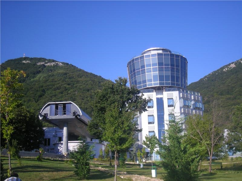 Dajti Belvedere 3/32