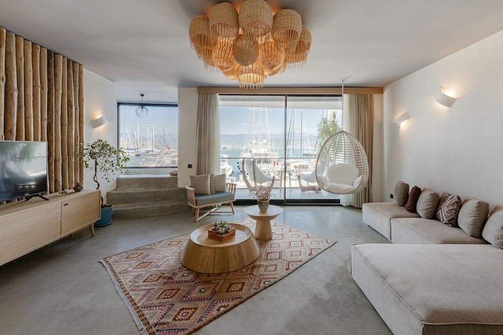 Harbour Suite 28/38