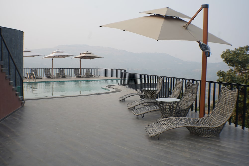 The Fern Heaven on The Hills, Hatgad-Saputara 26/60