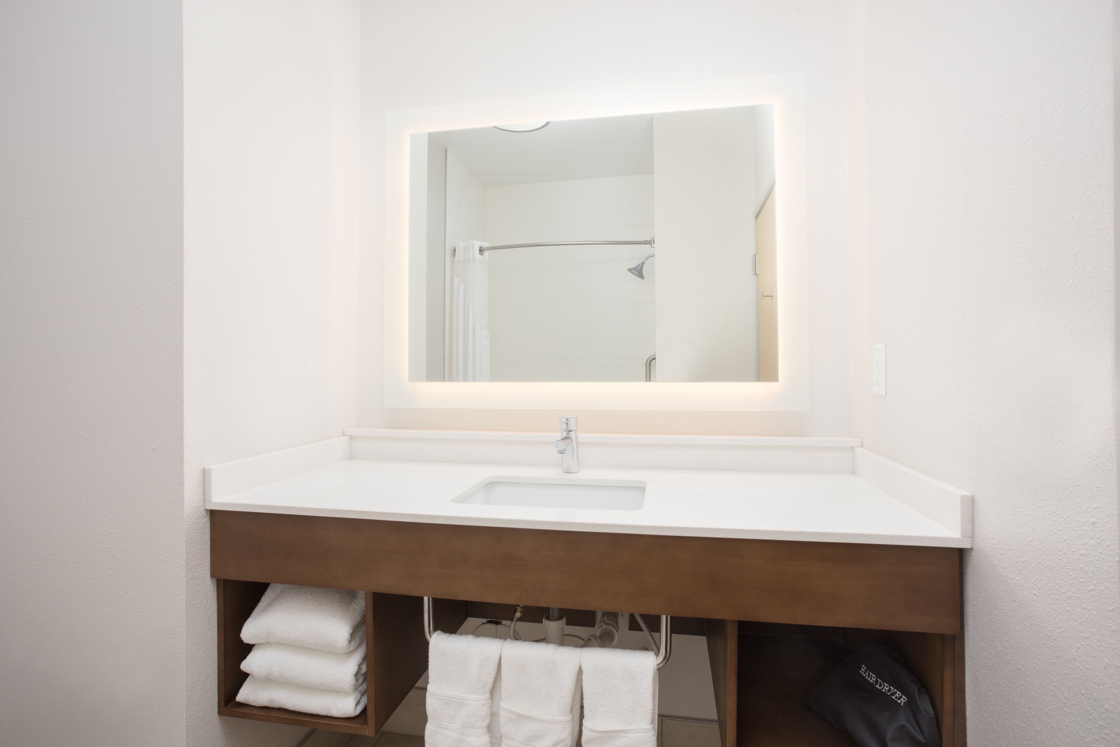Holiday Inn Express Hotel Suites Amarillo 50/53