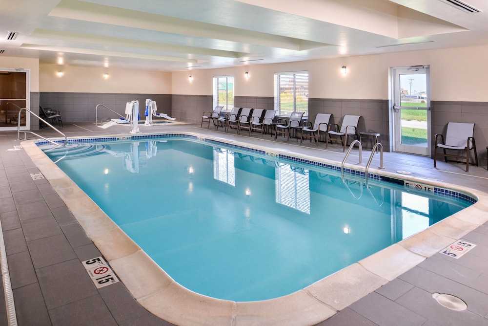 Holiday Inn Express And Suites York 3/43
