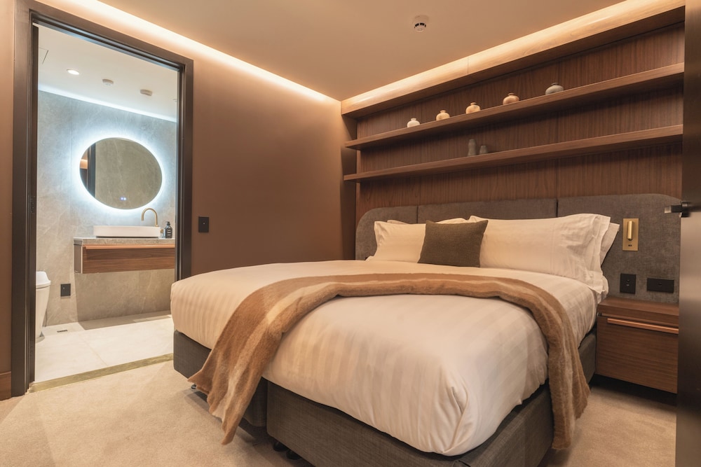 2 Bedrooms, Coronet, Suite, 2 King Beds