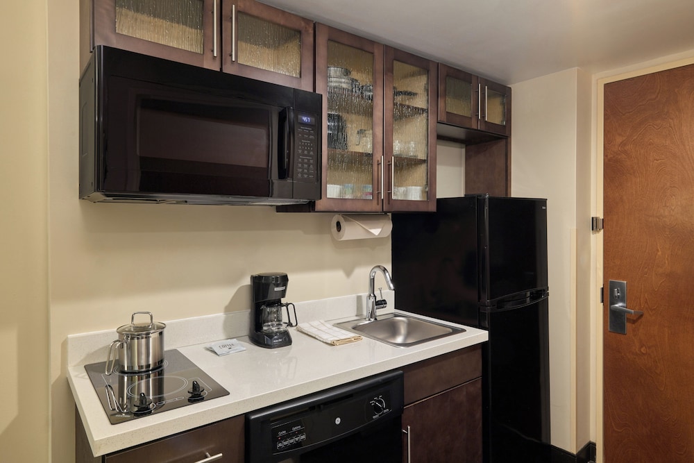 Candlewood Suites New York City- Times Square 40/50