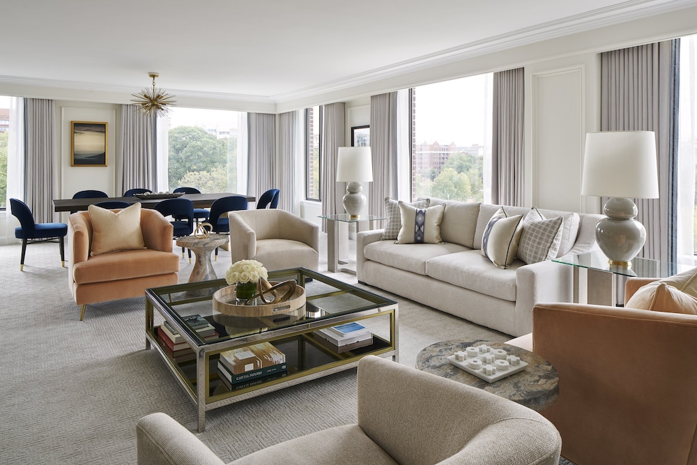 Four Seasons Hotel Washington, DC 52/75