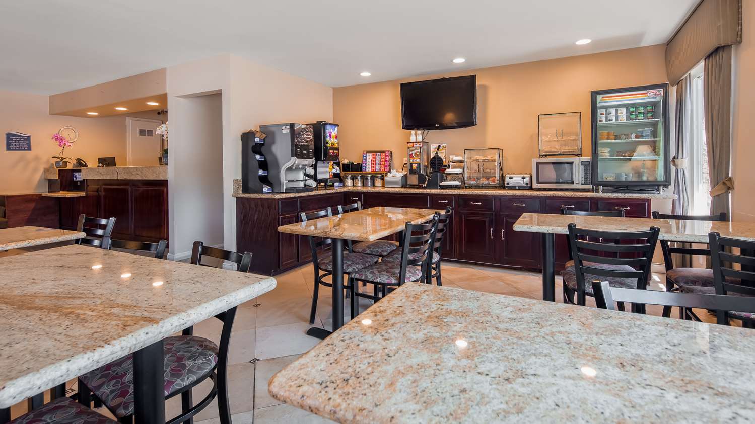 Best Western La Posada Motel 38/54
