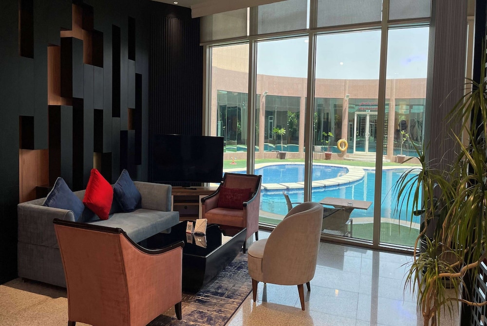 فندق رامادا القصيم(Ramada by Wyndham Al Qassim) 53/74