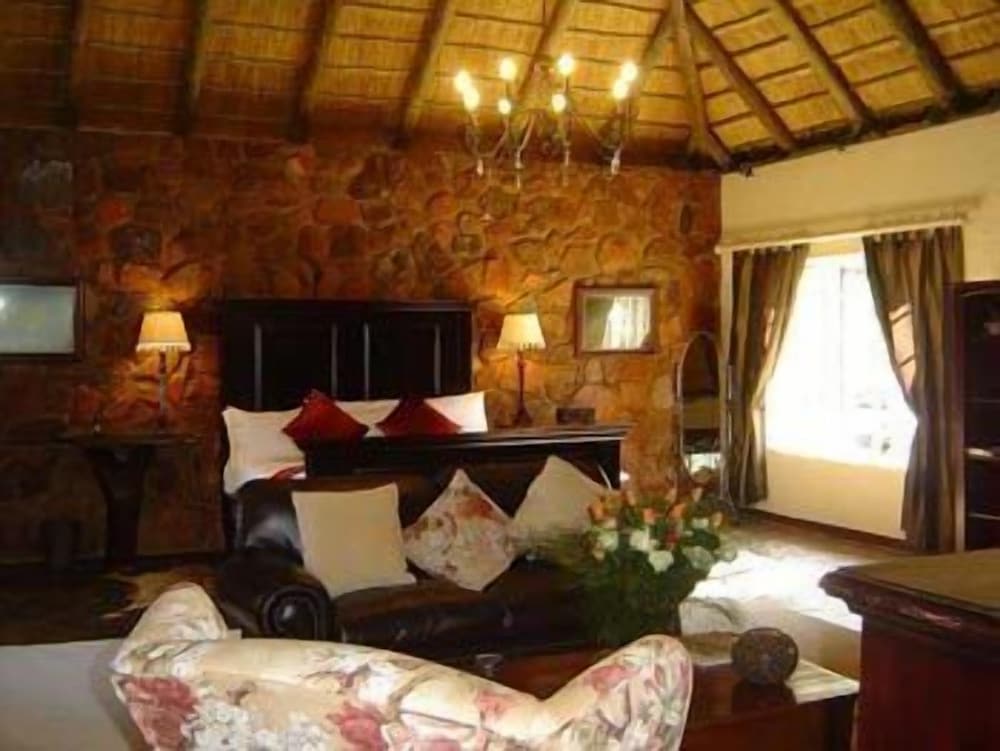 Forest Creek Lodge &amp; Spa 33/50