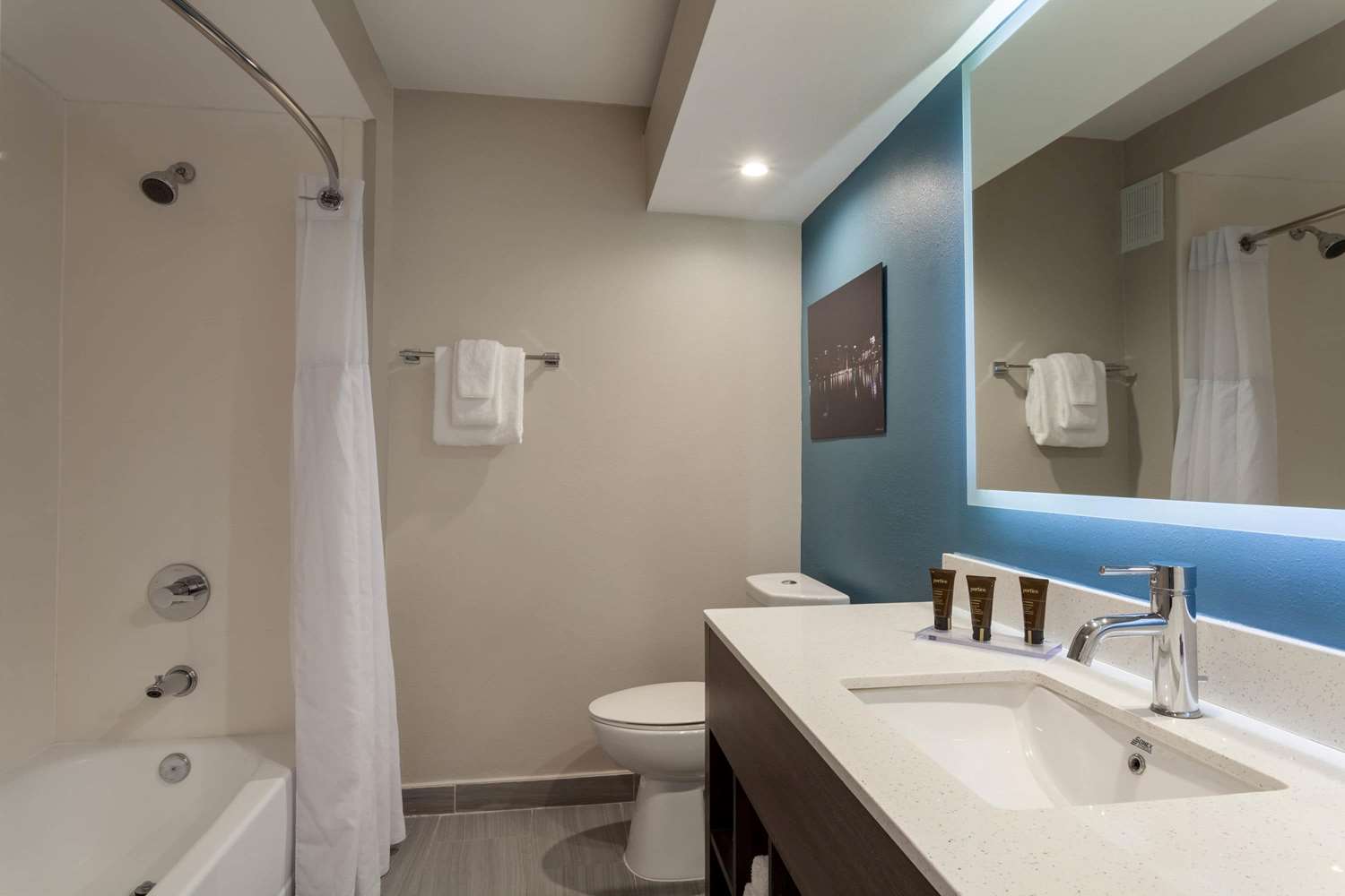Nobile Hotel Parkway at Celebration Orlando 28/29
