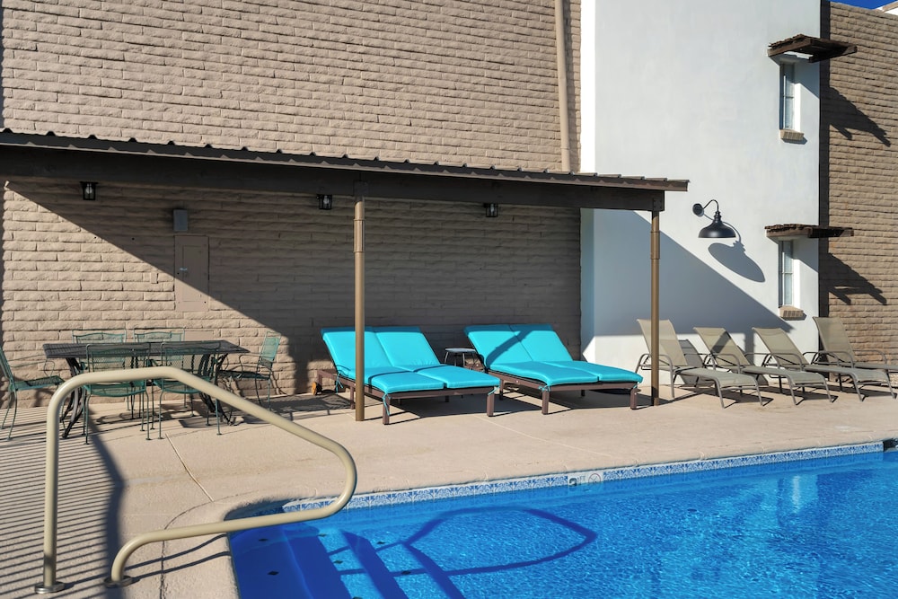 Tombstone Lookout Lodge, SureStay Collection by Best Western 28/49
