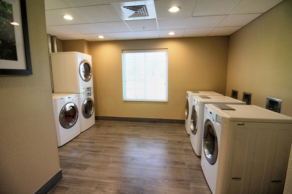 Candlewood Suites Memphis East 28/45