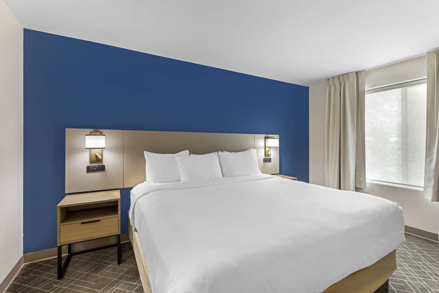 UPGRADE, EFFICIENCY, SUITE, 2 KING BEDS