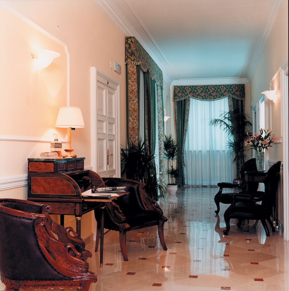 Hotel Cellini 52/61