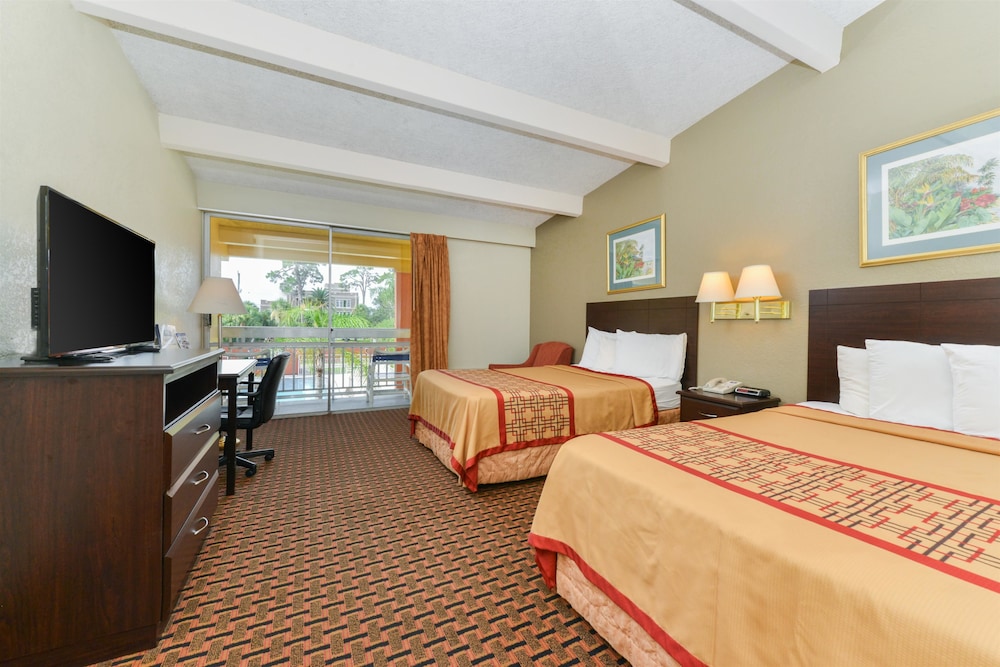 Americas Best Value Inn Sarasota Downtown 23/40
