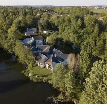 Hotel Ile Du Saussay 41/69