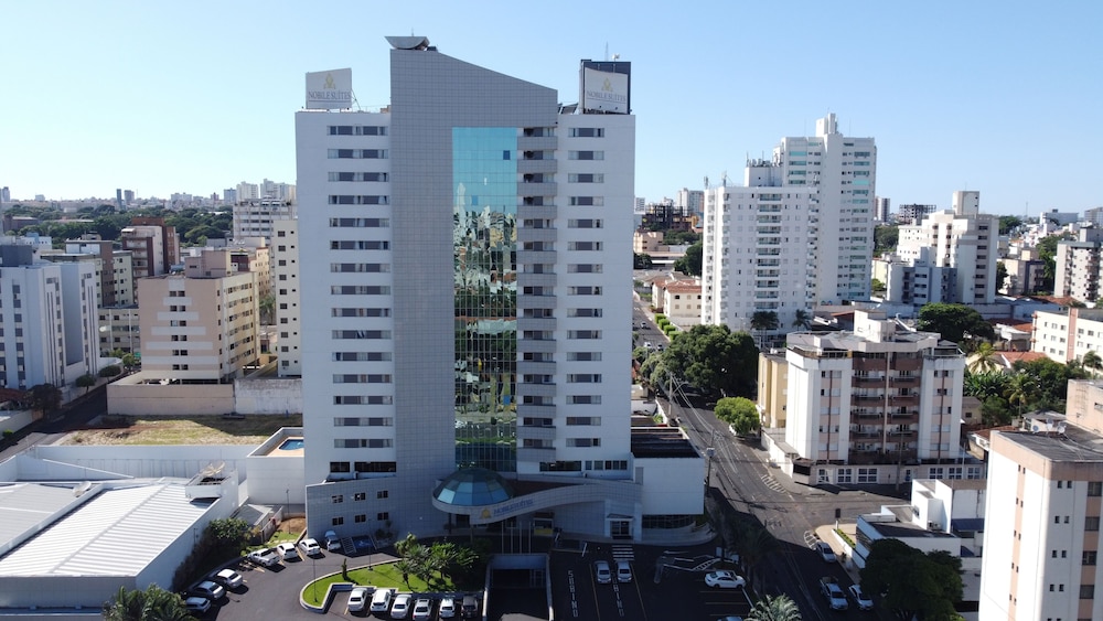 NOBILE SUITES UBERLANDIA 42/44