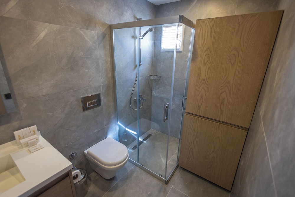 Yalinn Hotel 47/50