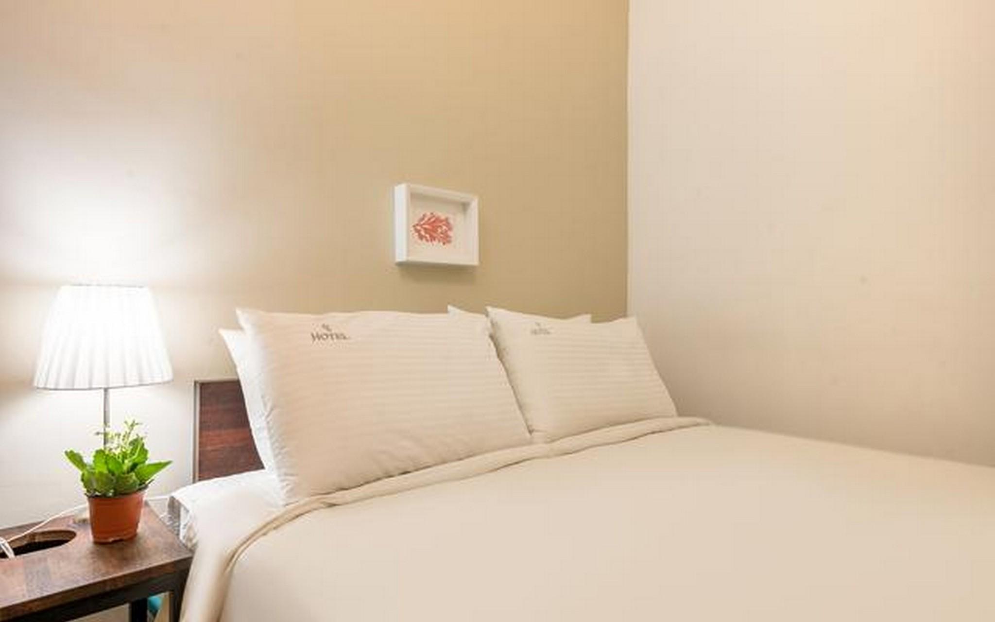 Shim Motel 19/55