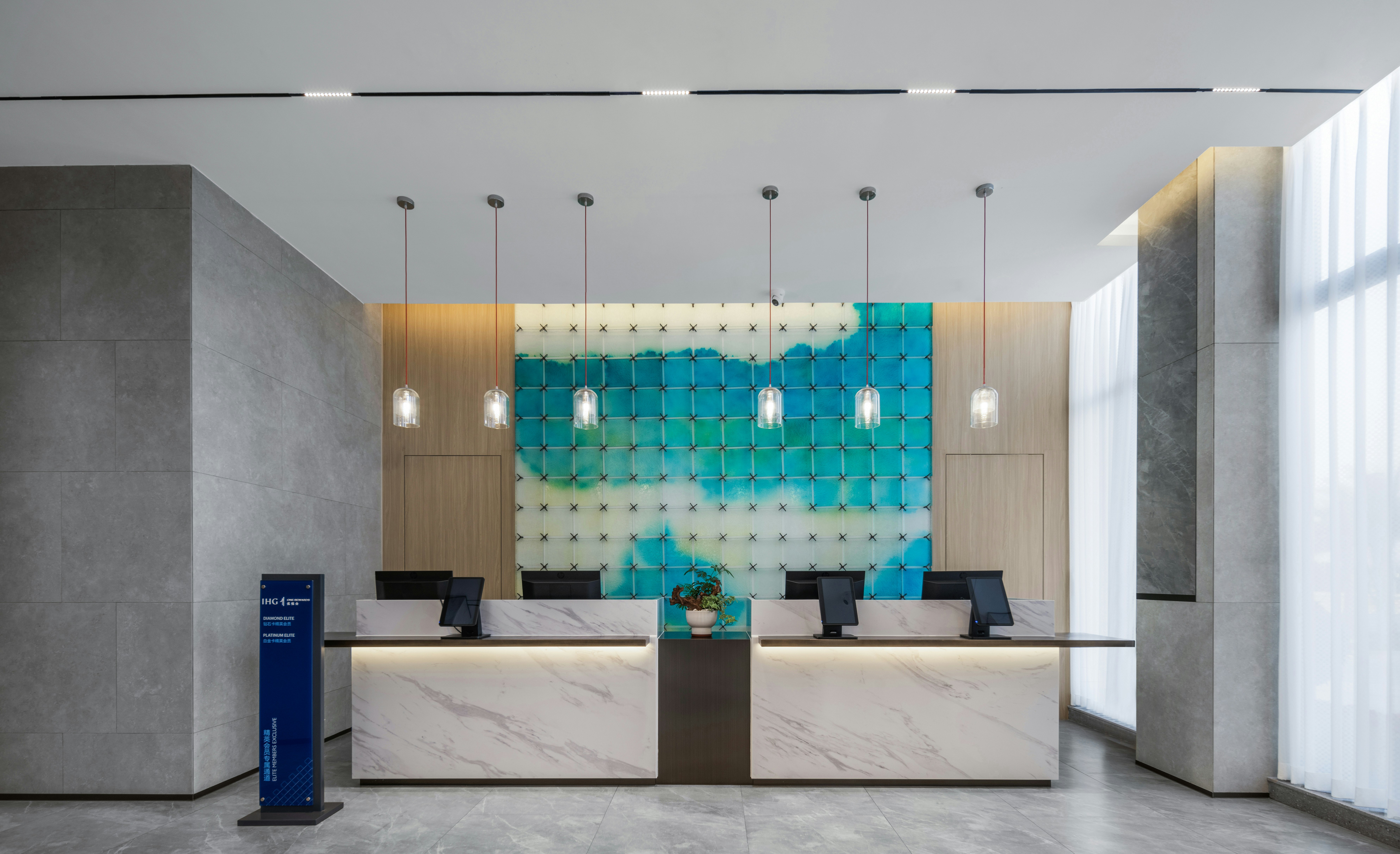 Holiday Inn Express JIANGMEN YINHU BAY 7/50