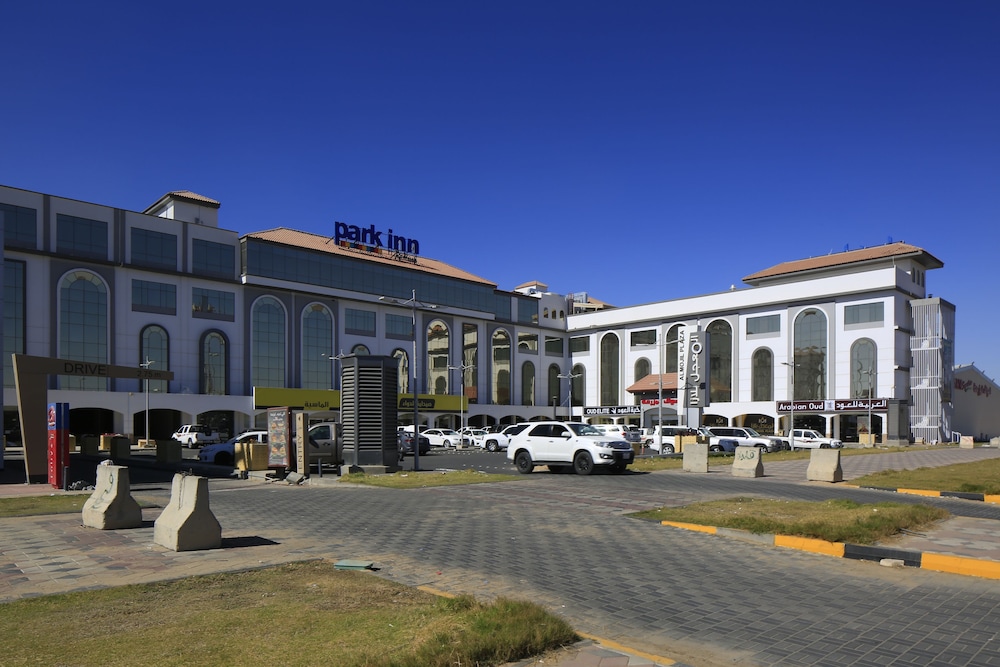 بارك إن باي راديسون نجران(Park Inn by Radisson Najran) 5/66