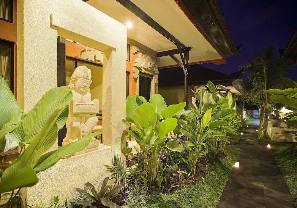 Natya Hotel Tanah Lot 76/78