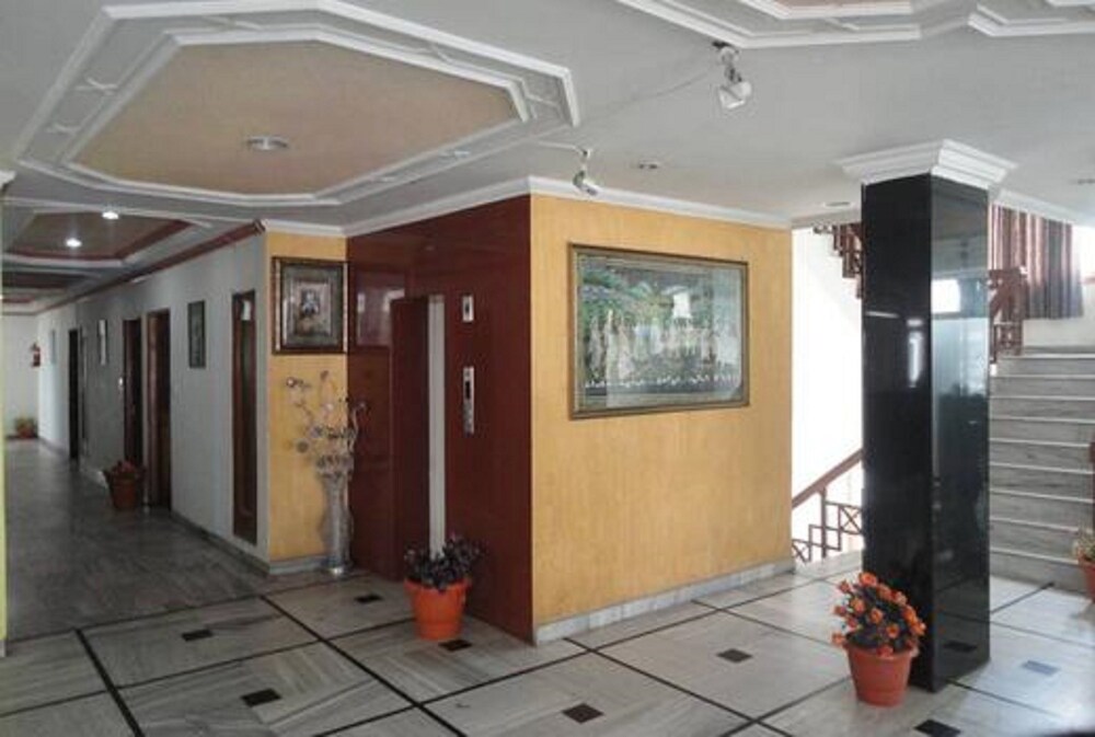 HOTEL BHAWANI INTERNATIONAL 5/45