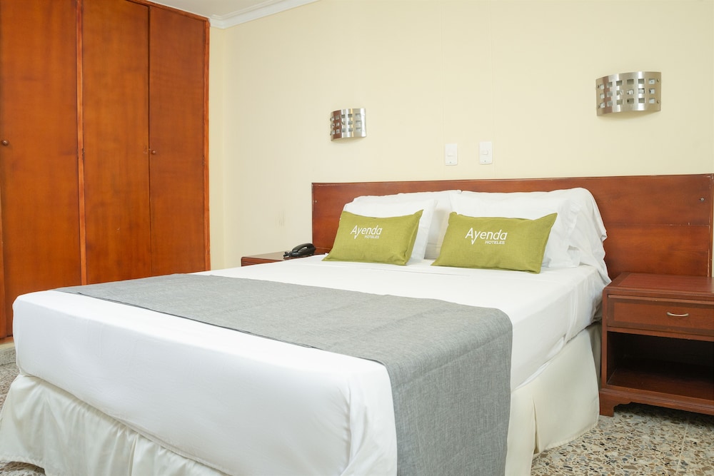 JUNIOR SUITE, STUDIO