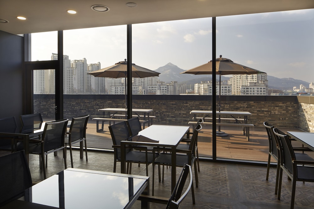 Hotel The May Namyangju 28/37