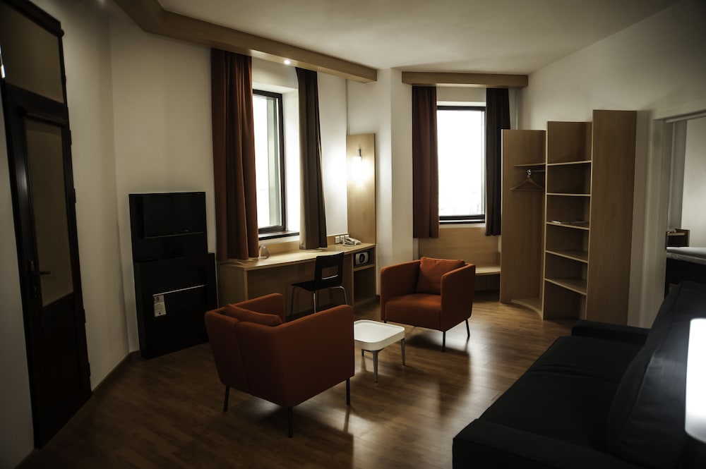 Ibis Astana Hotel 36/57