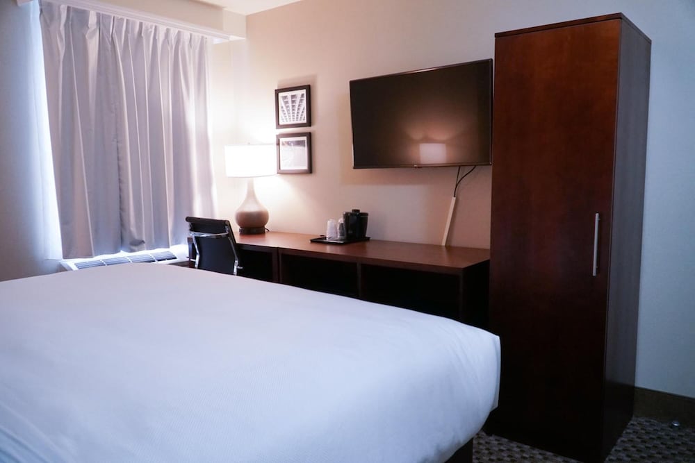 Hotel Mint JFK Airport 20/46