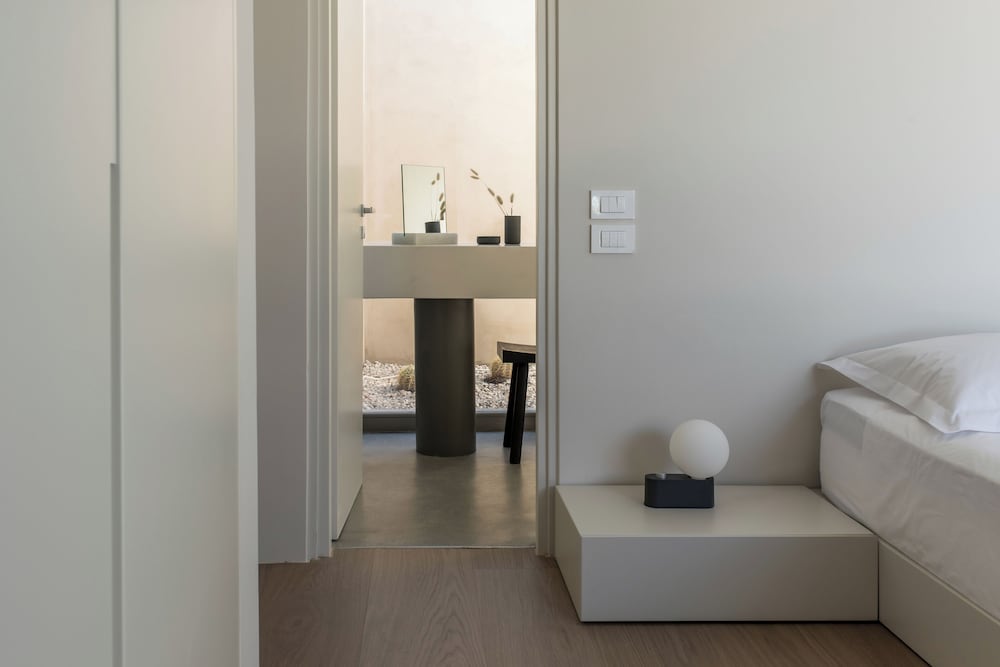 Aesthesis Boutique Villas 50/50