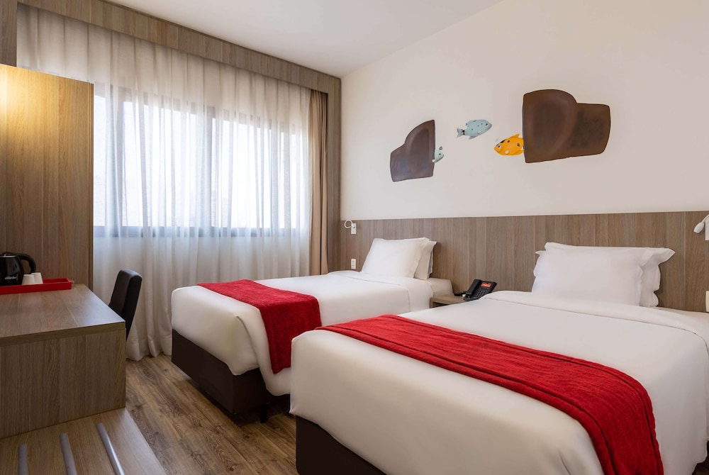 Standard, Twin Beds