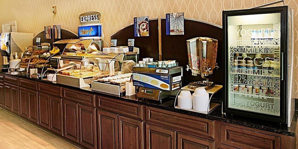 HOLIDAY INN EXPRESS HOTEL SUITES BOSSIER CITY NORTHEAST 写真5